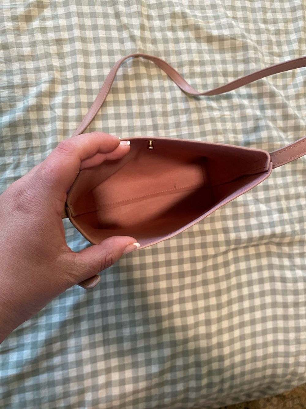 Samara Women’s Blush Pink Vegan Leather Small Crossbody Bag Purse - Picture 7 of 9